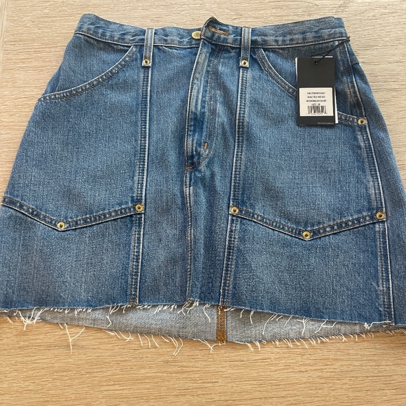 Re /done mini skirt